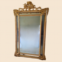 Miroir à parcloses Napoléon III entièrement doré à la feuille d'or 23 carats, 174 × 110 cm, restauré par l'atelier A-Dore en Touraine, Indre et Loire, 37.